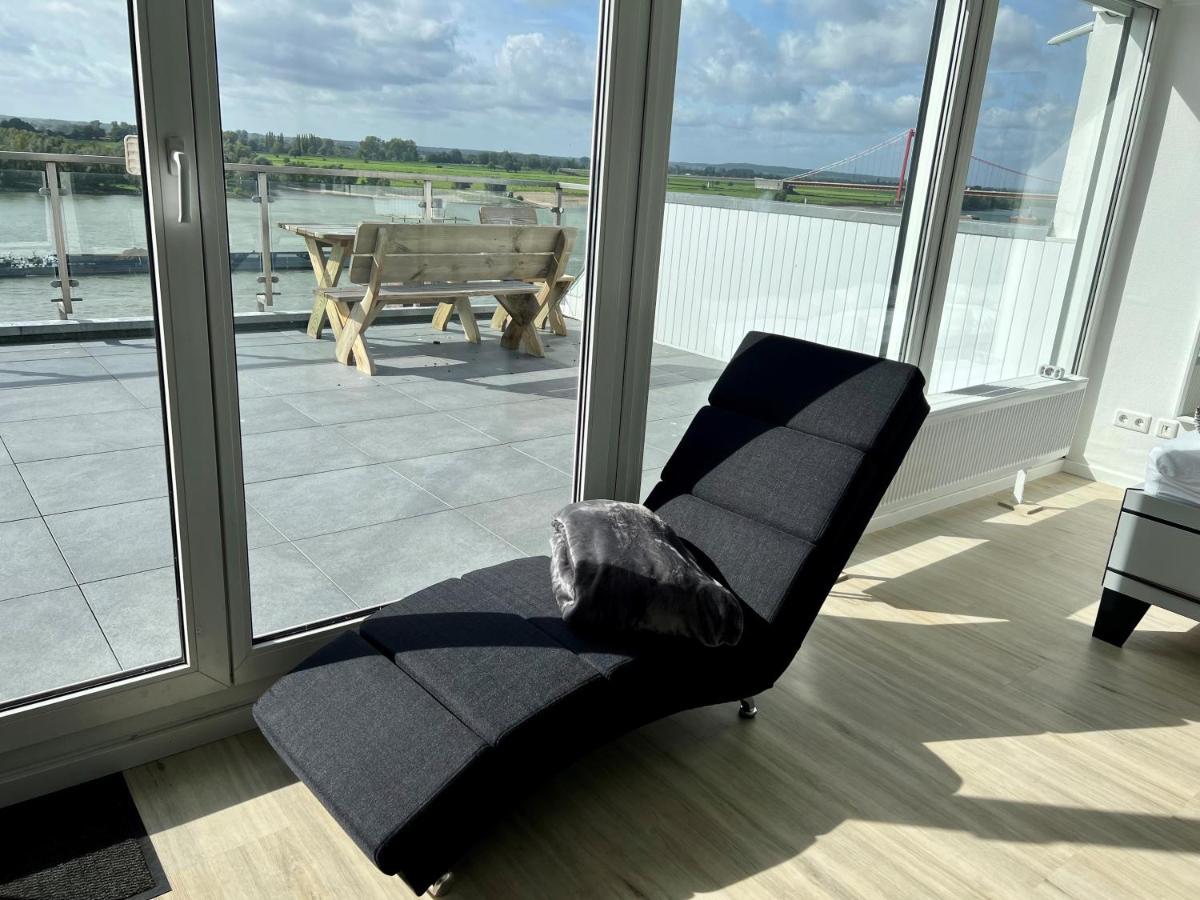 Panorama - Exklusives Apartment An Der Promenade Mit Dachterrasse & Rheinblick Emmerich Extérieur photo